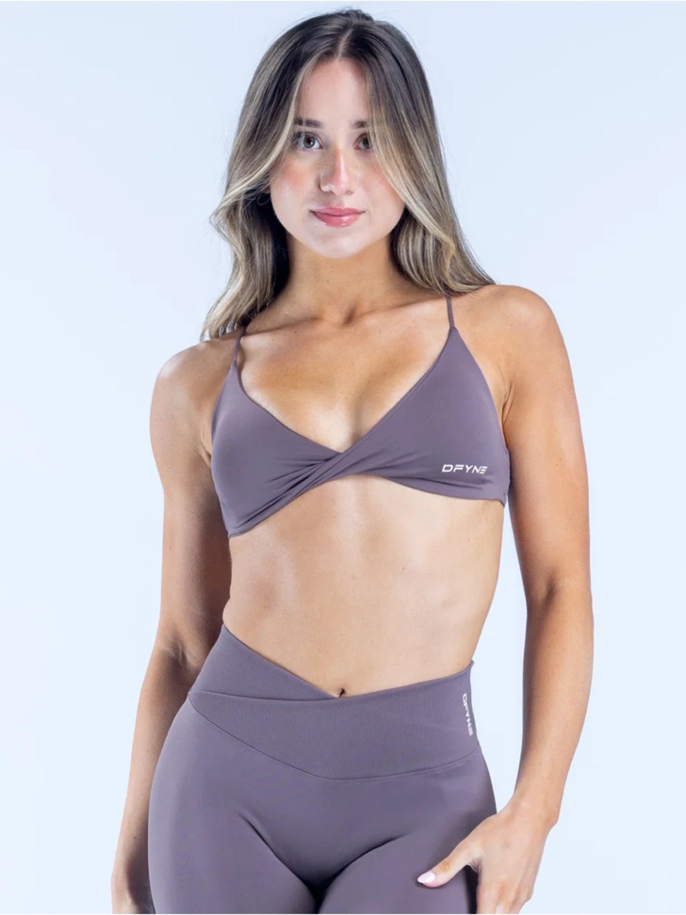 DFYNE Vision Twist Front Bra